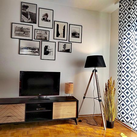 Rustic Istria Apartment 普拉 外观 照片